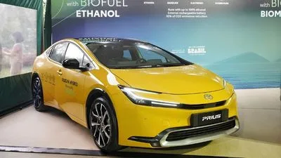 Toyota apresenta protótipo do Prius híbrido plug-in flex na Fenasucro & Agrocana 2025