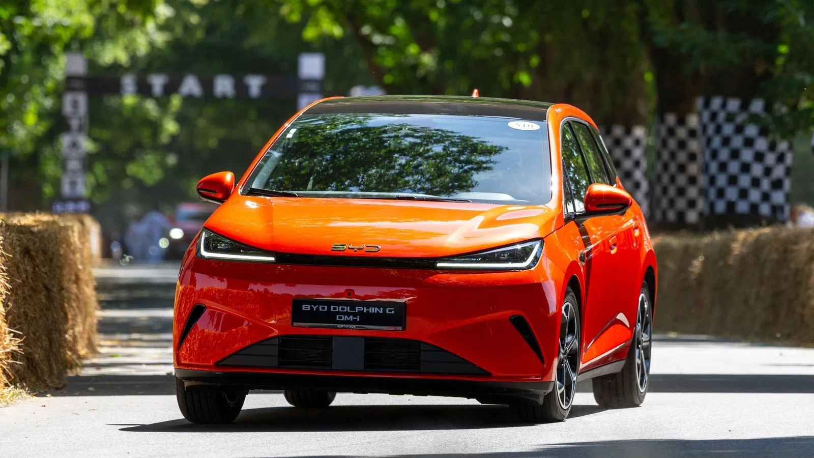 BYD leva Dolphin G híbrido e picape Shark a Goodwood; Yangwang exibe o carro mais rápido do mundo