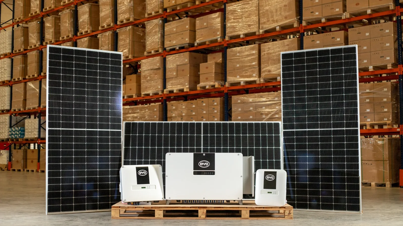 BYD passa a vender kits de energia solar nas concessionárias — e não precisa ter um BYD